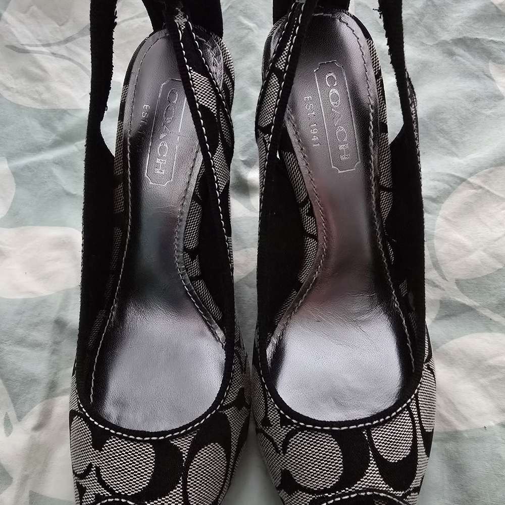 COACH Black and Cream Signature Slingback Heels - Picture 6 of 11